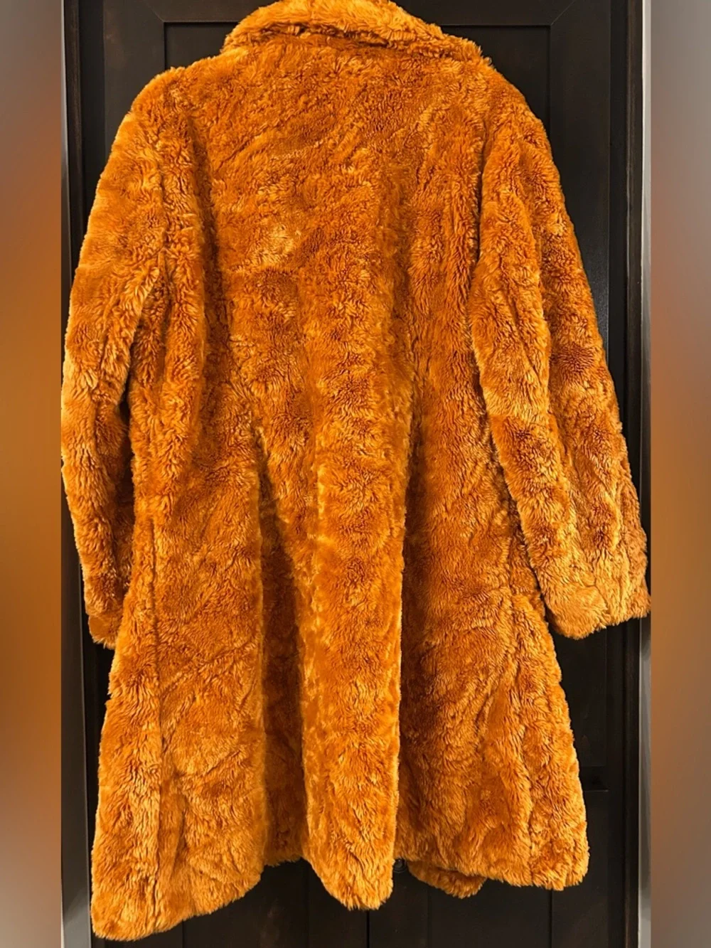Vintage Wilsons Leather Orange Faux Fur Coat Sz L/XL - Picture 3 of 3